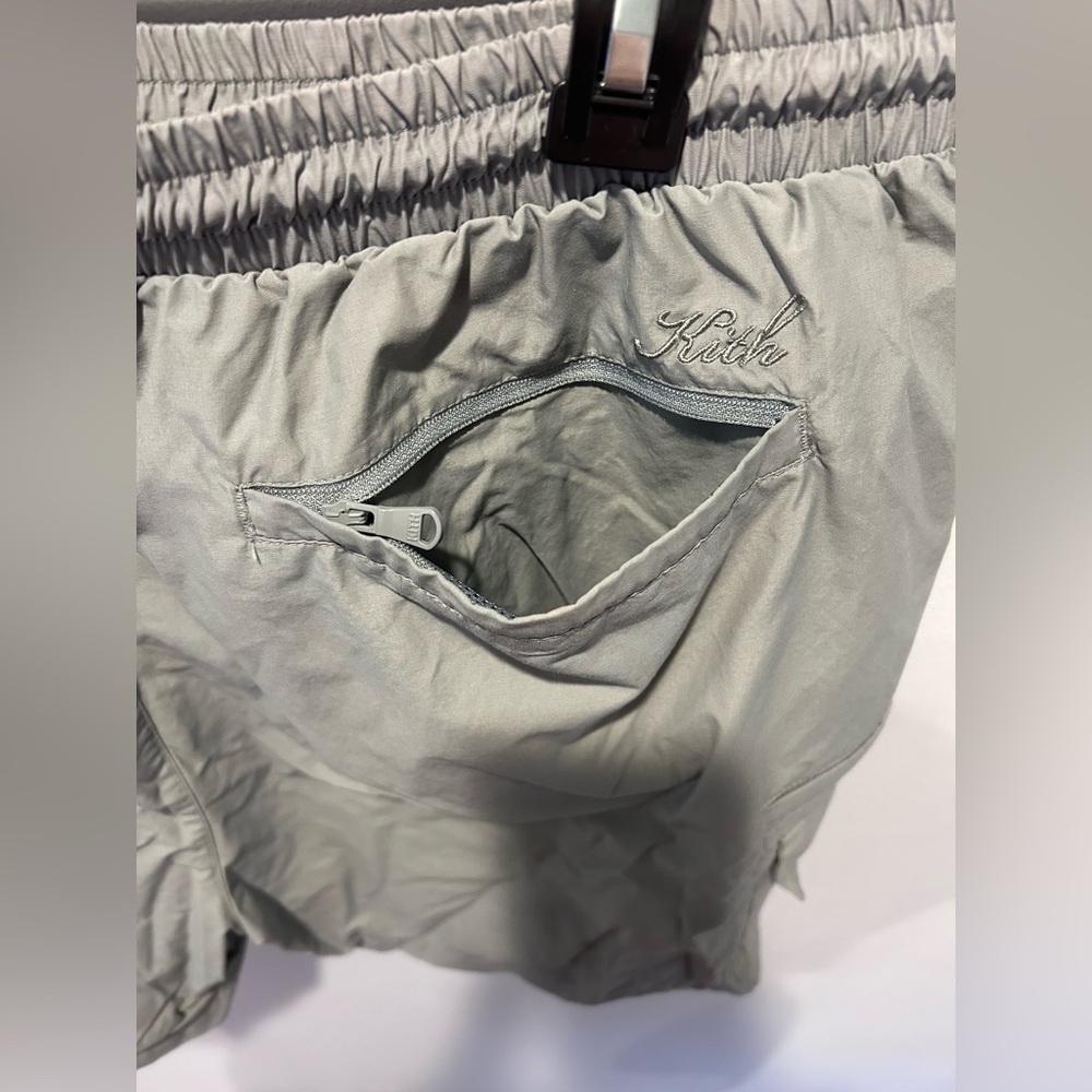 KITH Men’s Nylon Cargo Shorts Gray XL NWOT - Picture 6 of 9